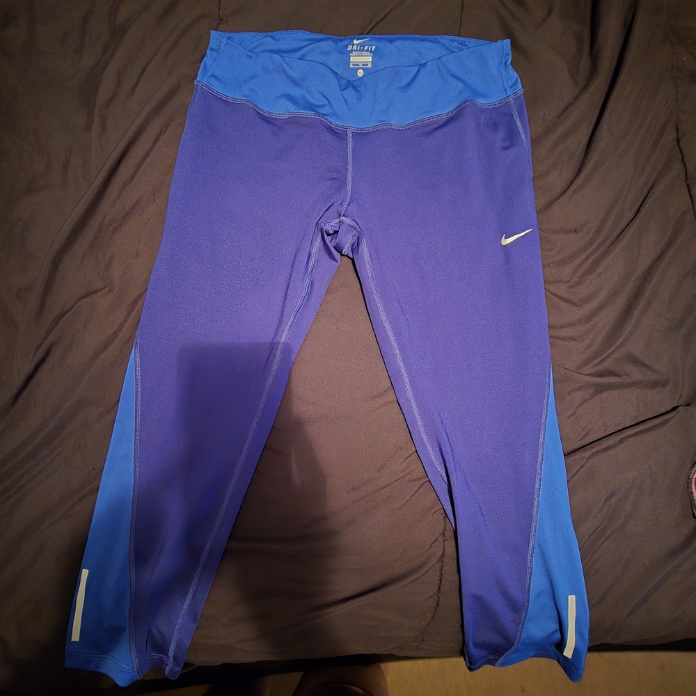 Nike Women's Blue Leggings